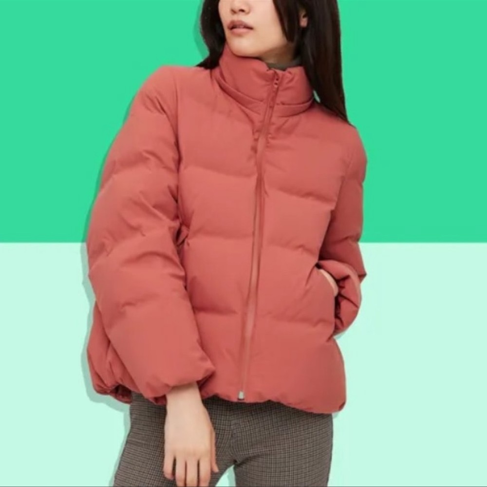 UNIQLO WORN ONCE WOMEN SEAMLESS DOWN PARKA IN PINK